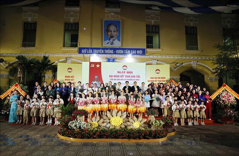 Tổng Bí thư Tô Lâm dự Ngày hội Đại đoàn kết dân tộc tại phường Ba Đình, Hà Nội- Ảnh 9.