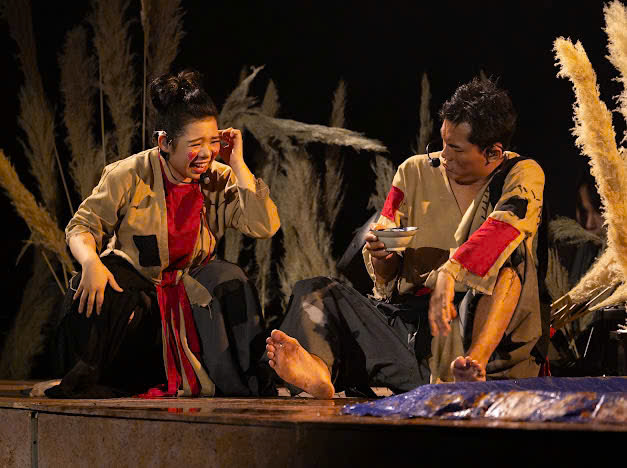 Với thành công của Giấc mơ Chí Phèo, Dương Cầm thật sự chạm vào “Giấc mơ nhạc kịch Việt”- Ảnh 6. Với thành công của Giấc mơ Chí Phèo, Dương Cầm thật sự chạm vào “Giấc mơ nhạc kịch Việt”- Ảnh 6.