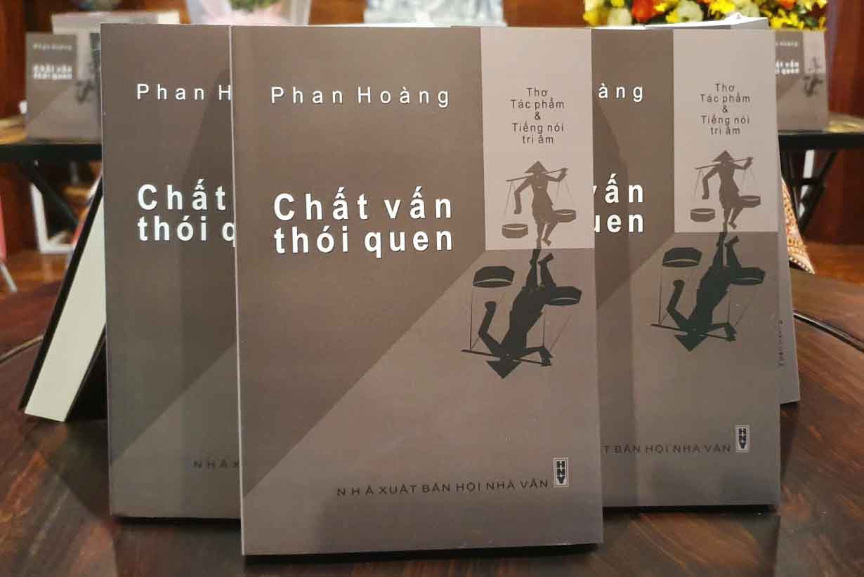 Đất Tổ Phú Thọ nồng ấm “Chất vấn thói quen” của Phan Hoàng- Ảnh 2.