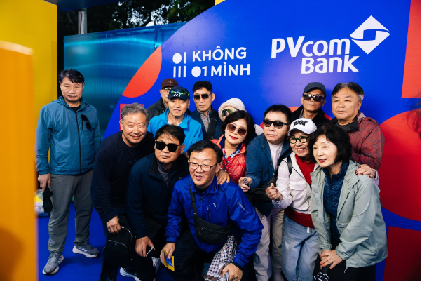 PVcomBank đồng hành cùng chiến dịch "Không Một Mình" hướng tới một không gian trực tuyến an toàn- Ảnh 2. PVcomBank đồng hành cùng chiến dịch "Không Một Mình" hướng tới một không gian trực tuyến an toàn- Ảnh 2.