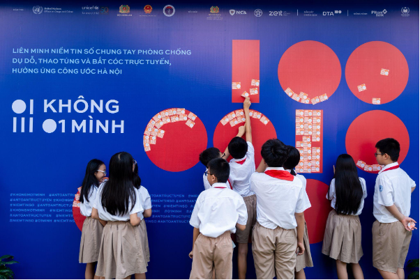 PVcomBank đồng hành cùng chiến dịch "Không Một Mình" hướng tới một không gian trực tuyến an toàn- Ảnh 3. PVcomBank đồng hành cùng chiến dịch "Không Một Mình" hướng tới một không gian trực tuyến an toàn- Ảnh 3.