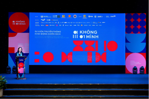 PVcomBank đồng hành cùng chiến dịch "Không Một Mình" hướng tới một không gian trực tuyến an toàn- Ảnh 5. PVcomBank đồng hành cùng chiến dịch "Không Một Mình" hướng tới một không gian trực tuyến an toàn- Ảnh 5.