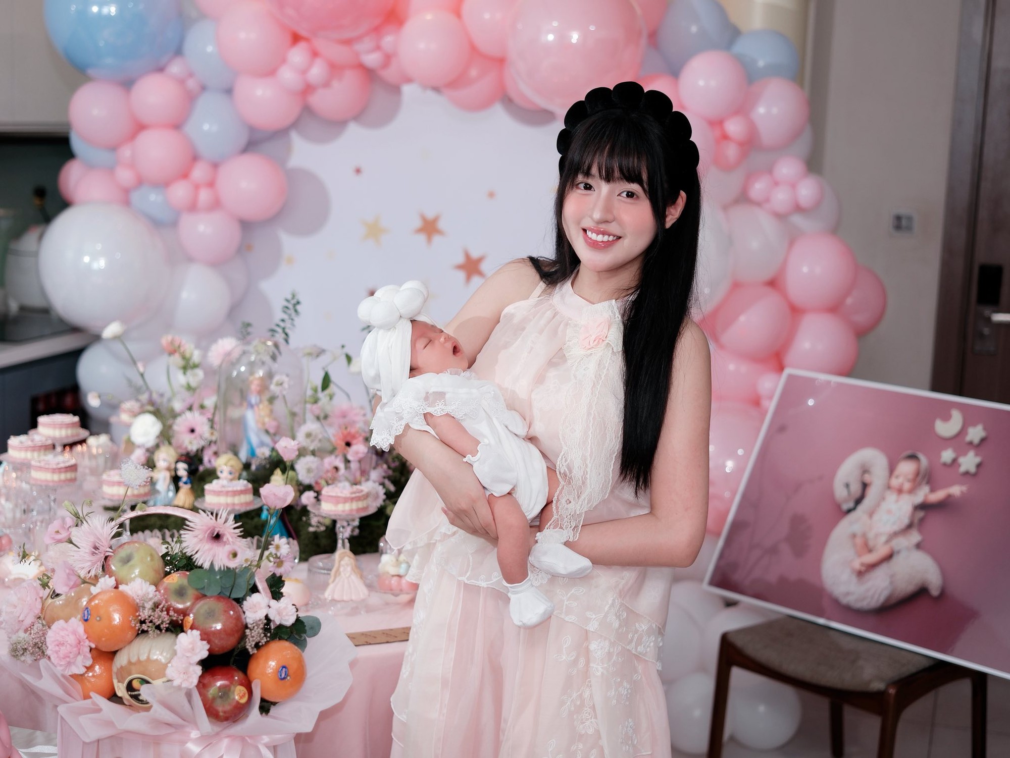 Sinh con gái đầu lòng, hotgirl Sinh con gái đầu lòng, hotgirl