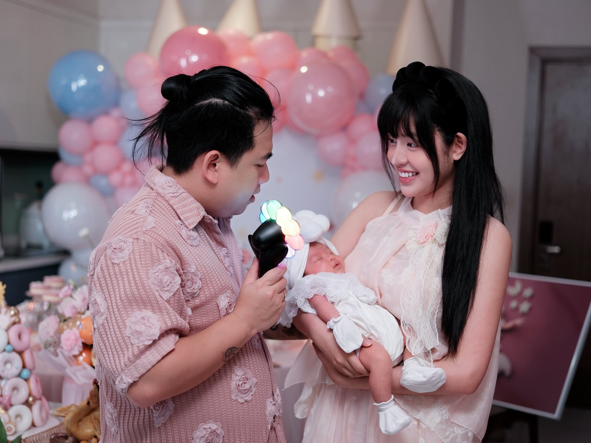 Sinh con gái đầu lòng, hotgirl Sinh con gái đầu lòng, hotgirl