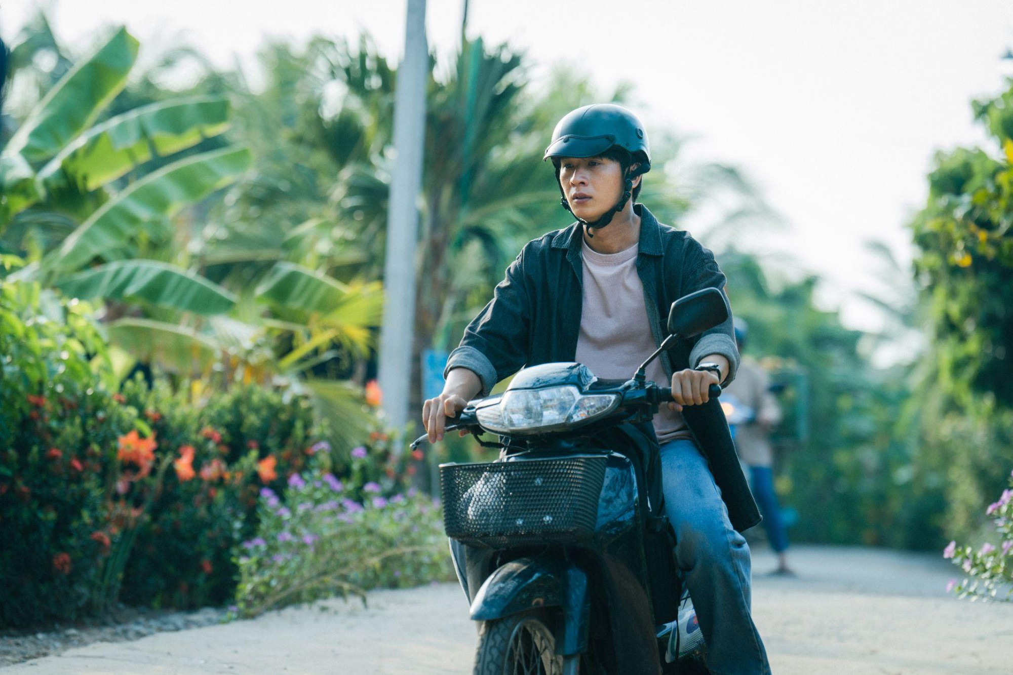 Phim “Cưới Vợ Cho Cha” - Bi hài kịch của một người con muốn làm ba tự hào- Ảnh 1.