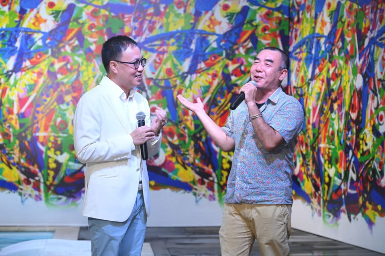 Nhà sưu tầm Phan Minh Thông 'bén duyên' cùng họa sĩ Đặng Phương Việt trong triển lãm 'Họa Cá'- Ảnh 1.