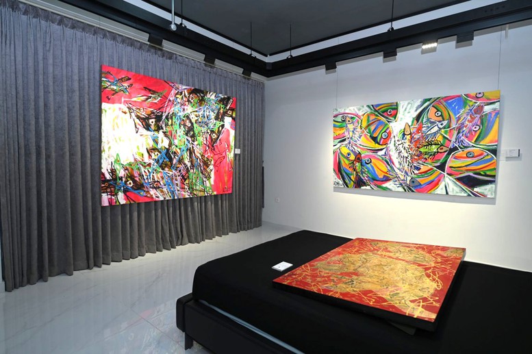 Nhà sưu tầm Phan Minh Thông 'bén duyên' cùng họa sĩ Đặng Phương Việt trong triển lãm 'Họa Cá'- Ảnh 6.