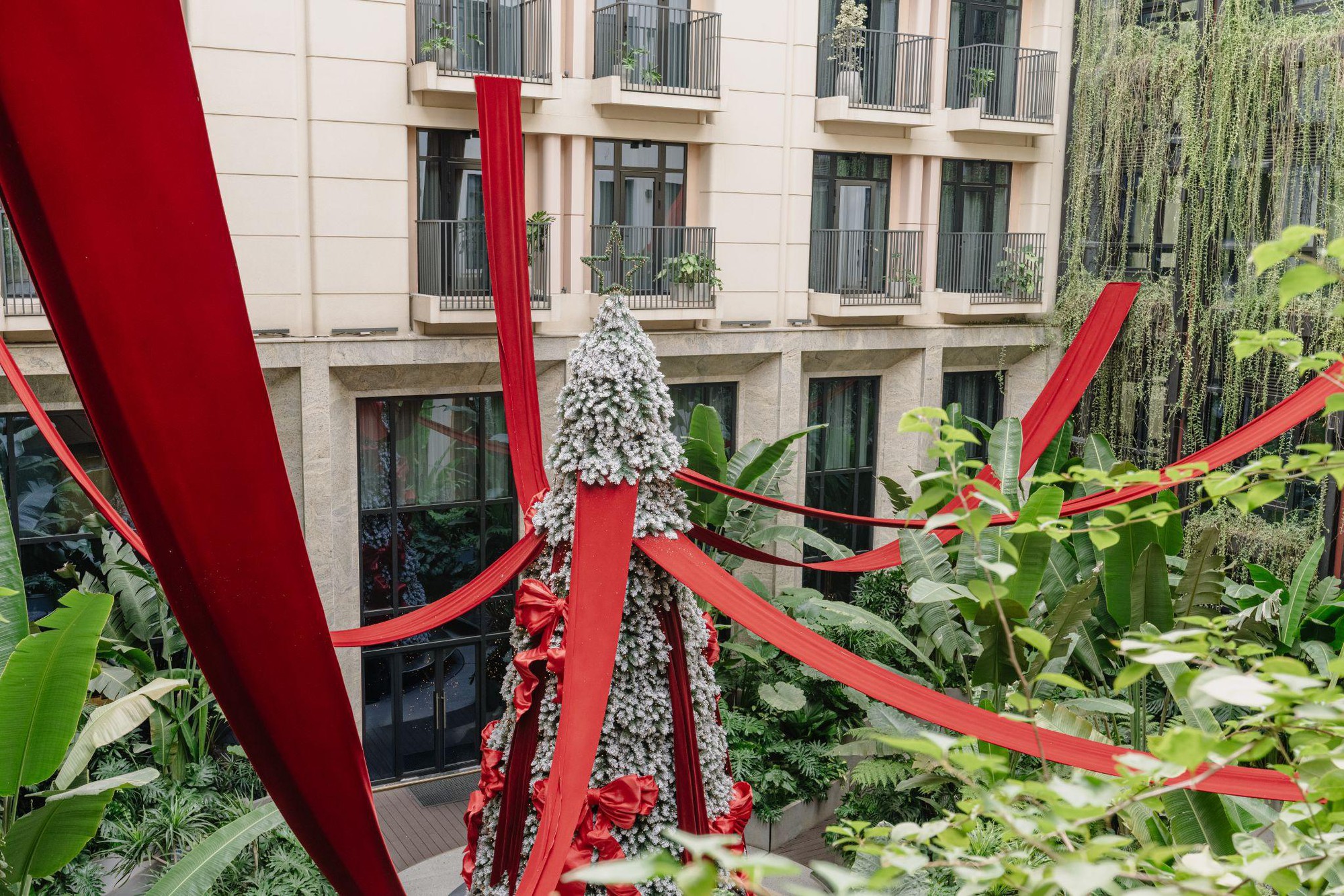 Xu hướng staycation lên ngôi: Vì sao REY Hotel trở thành lựa chọn của du khách trẻ tại Hà Nội?- Ảnh 4.