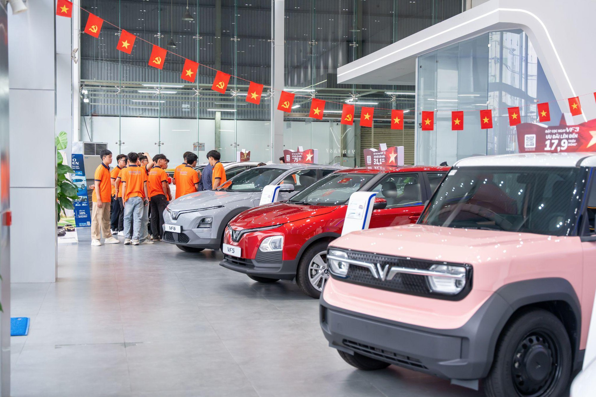 Phát triển giao thông xanh: Cơ hội cho ngành Công nghệ ô tô điện- Ảnh 1.