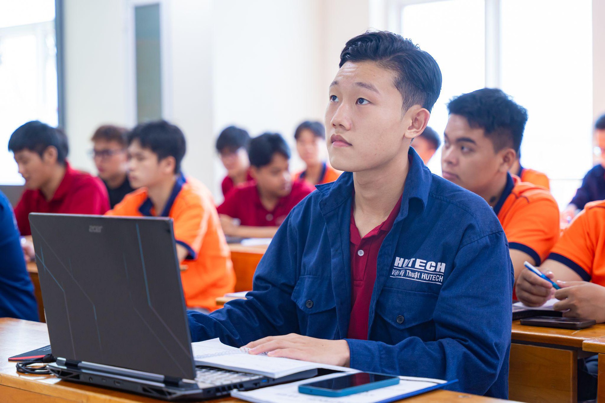 Phát triển giao thông xanh: Cơ hội cho ngành Công nghệ ô tô điện- Ảnh 2.