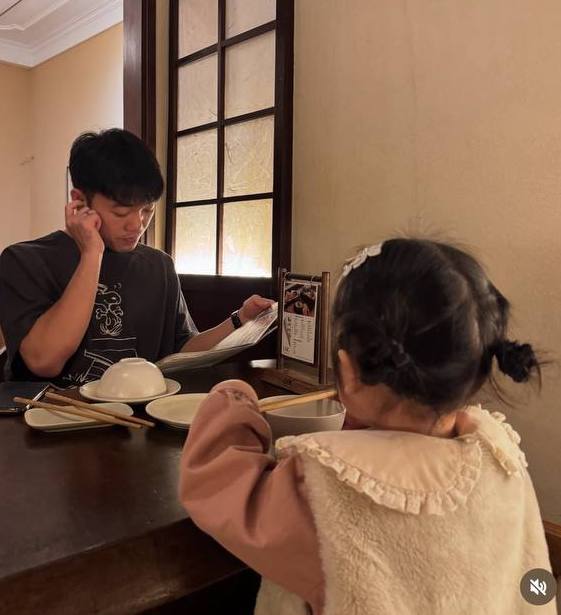 Lương Xuân Trường cưới vợ gia thế "trâm anh thế phiệt", cuộc sống hôn nhân thế nào?- Ảnh 2.