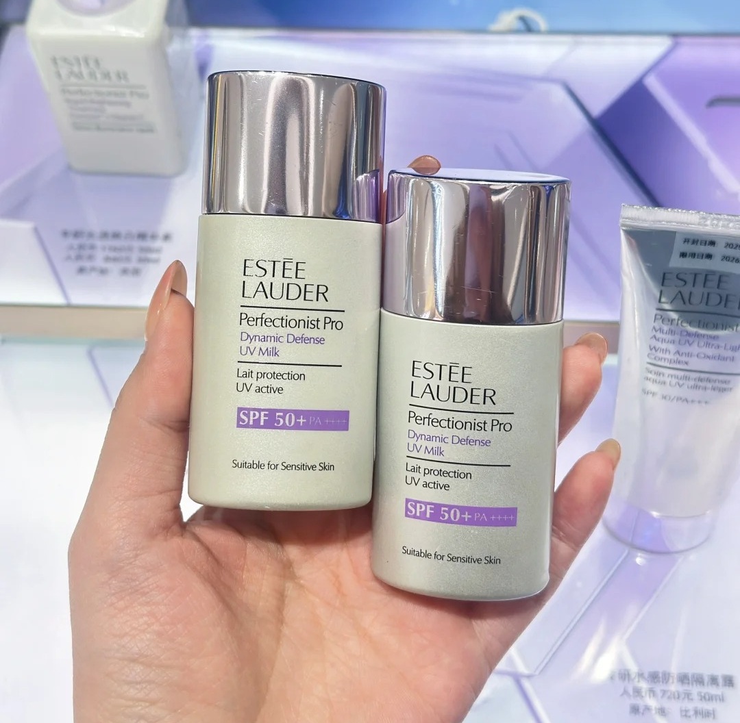 Ngoài 30 tuổi  nên chọn 5 kem chống nắng có thêm công dụng ngừa nếp nhăn- Ảnh 5.