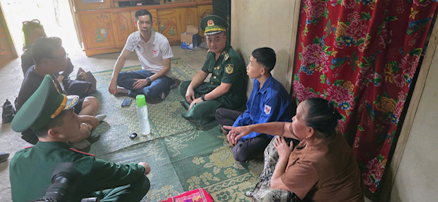 Tình cha - con vượt qua biên giới: Ấm áp nơi phên dậu Tổ quốc- Ảnh 8.