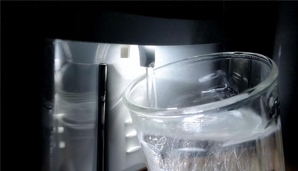 Ngày càng có nhiều người nhồi máu cơ tim buổi sáng, bác sĩ nghẹn giọng nói có 3 loại nước là thủ phạm: "Uống ít 3 món này đi thôi"- Ảnh 2. Ngày càng có nhiều người nhồi máu cơ tim buổi sáng, bác sĩ nghẹn giọng nói có 3 loại nước là thủ phạm: "Uống ít 3 món này đi thôi"- Ảnh 2.