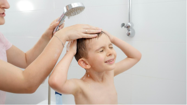 Đừng để phút thư giãn trở thành rủi ro - Câu chuyện an toàn trong phòng tắm- Ảnh 1.