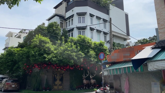 Đàm Vĩnh Hưng bán biệt thự trăm tỷ ở TP.HCM, xây cơ ngơi mới nhiều tiền hơn- Ảnh 1. Đàm Vĩnh Hưng bán biệt thự trăm tỷ ở TP.HCM, xây cơ ngơi mới nhiều tiền hơn- Ảnh 1.