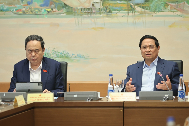 Thủ tướng: Xây dựng pháp luật phải giải quyết được những bài toán thực tiễn rất cụ thể- Ảnh 3.