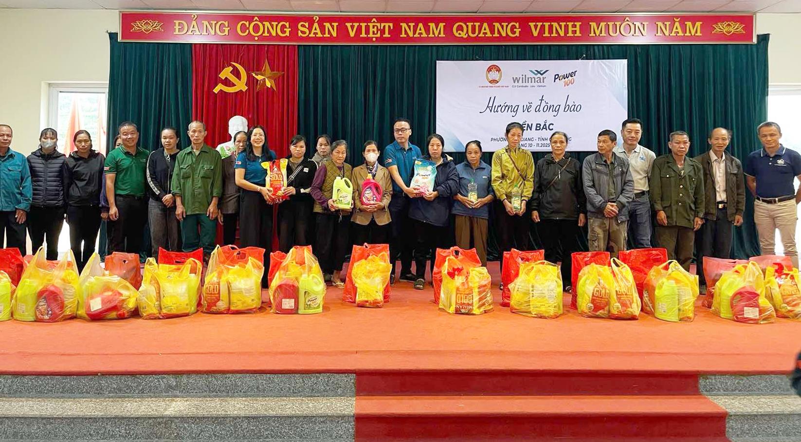 Wilmar CLV trao tặng 15 tỷ đồng hỗ trợ người d&acirc;n c&aacute;c tỉnh miền Bắc v&agrave; miền Trung khắc phục hậu quả sau b&atilde;o lũ- Ảnh 2.