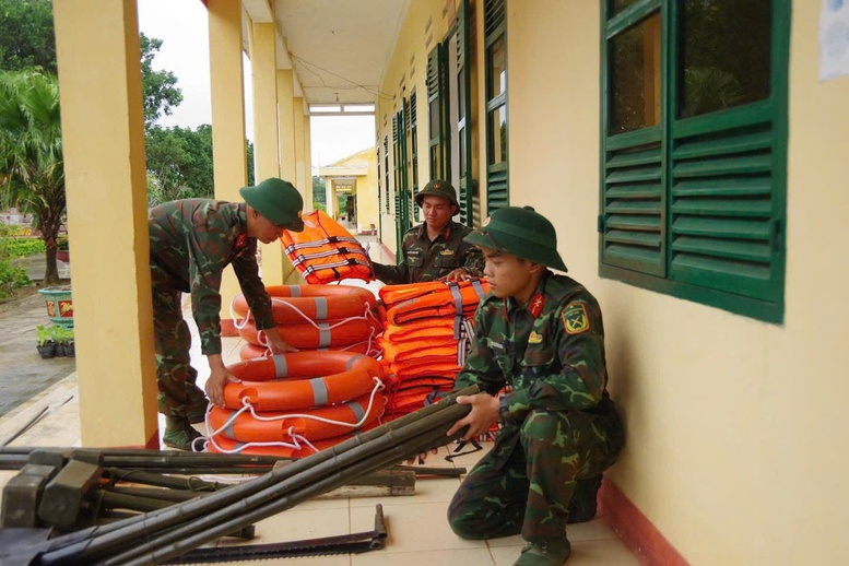 Lãnh đạo Quân khu 5 trực tiếp chỉ đạo ứng phó bão Kalmaegi tại các địa phương- Ảnh 4.