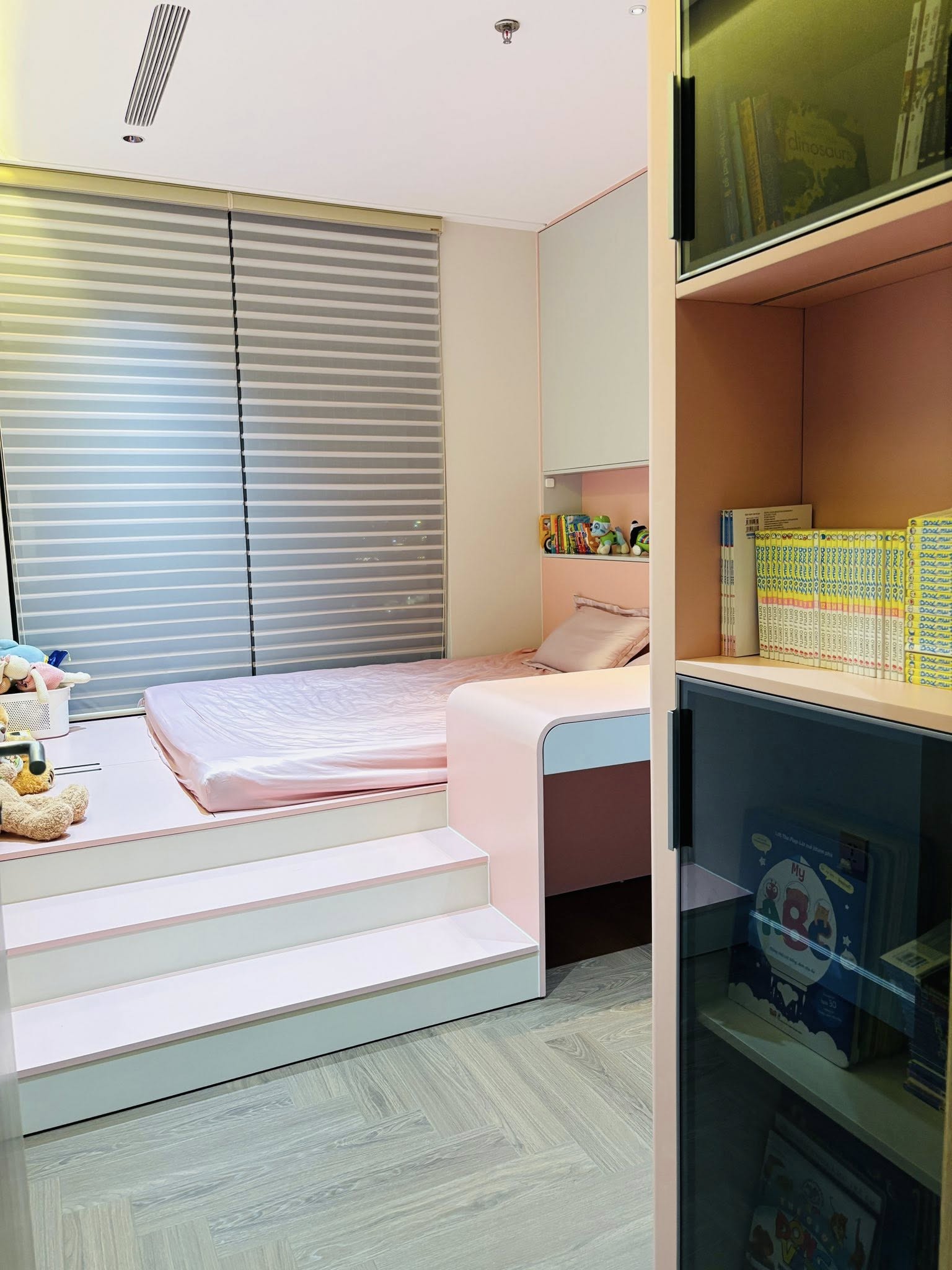 Lấy chồng 13 năm mới có con gái, đây là căn phòng mà ba mẹ thiết kế cho bé, chuẩn thế giới riêng của 