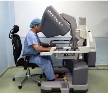 Bệnh viện Bình dân phẫu thuật robot cứu hơn 1.100 quý ông mắc ung thư tuyến tiền liệt- Ảnh 2. Bệnh viện Bình dân phẫu thuật robot cứu hơn 1.100 quý ông mắc ung thư tuyến tiền liệt- Ảnh 2.