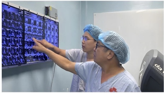 Bệnh viện Bình dân phẫu thuật robot cứu hơn 1.100 quý ông mắc ung thư tuyến tiền liệt- Ảnh 3. Bệnh viện Bình dân phẫu thuật robot cứu hơn 1.100 quý ông mắc ung thư tuyến tiền liệt- Ảnh 3.