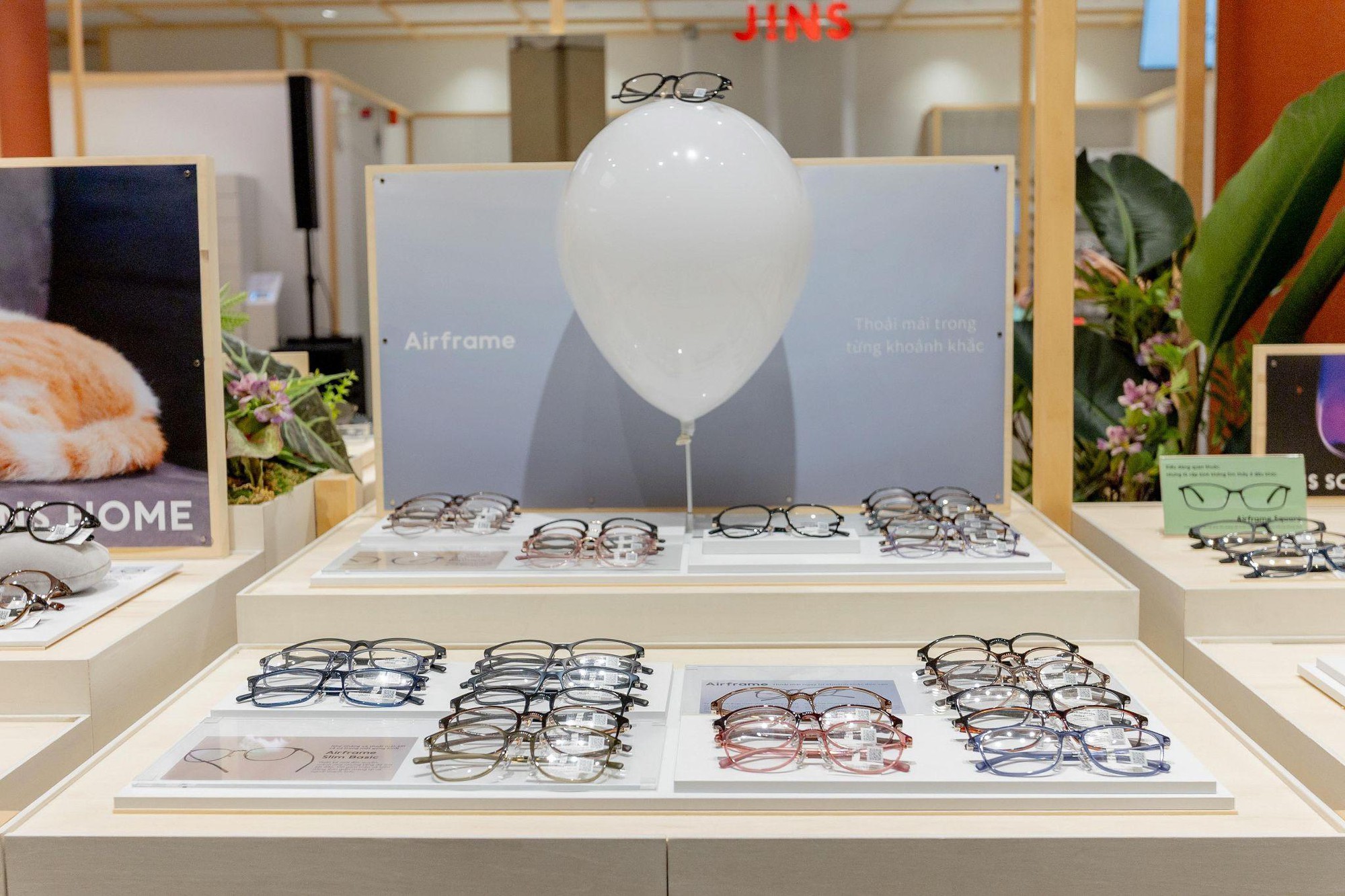 JINS thương hiệu mắt kính Nhật Bản gây sốt cộng đồng nhờ 4 dòng sản phẩm cốt lõi- Ảnh 2.