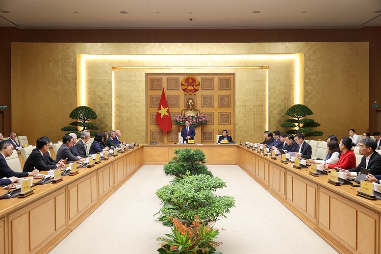 Thủ tướng: Việt Nam phấn đấu c&oacute; nh&agrave; m&aacute;y chip b&aacute;n dẫn đầu ti&ecirc;n trong năm 2026- Ảnh 4.