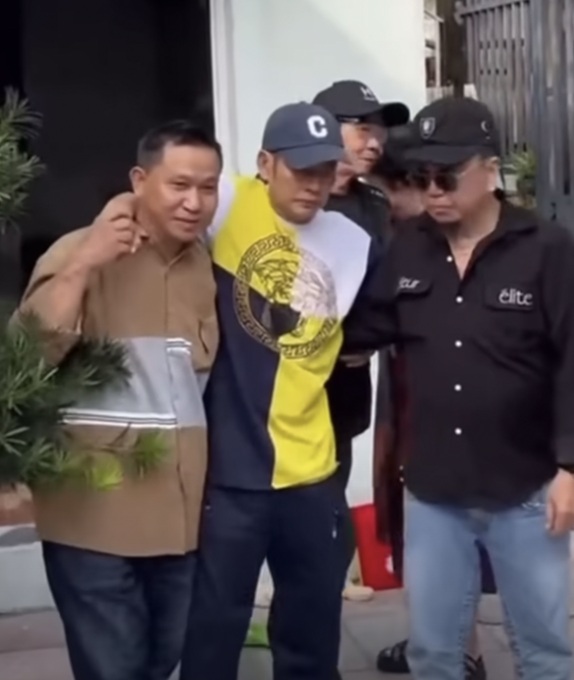 Nam nghệ sĩ bị tai biến, suy thận nặng, đồng nghiệp phải d&igrave;u đi vẫn kh&aacute;t khao 1 điều- Ảnh 3.