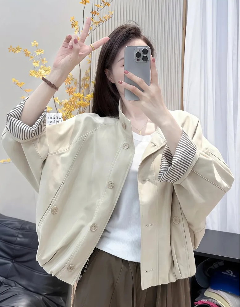 Mặc đẹp mà không lo "đau ví": Săn áo khoác, áo len hot trend đang sale sâu tại Lazada!- Ảnh 1. Mặc đẹp mà không lo "đau ví": Săn áo khoác, áo len hot trend đang sale sâu tại Lazada!- Ảnh 1.