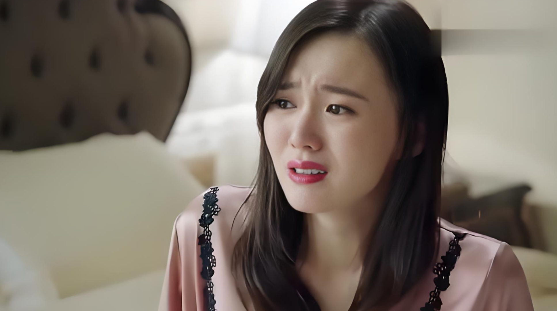 U40 lần đầu tới thăm nhà bạn trai, vừa nhìn thấy thứ trong phòng ngủ, tôi tái mét mặt mày vội vàng bỏ chạy- Ảnh 1.