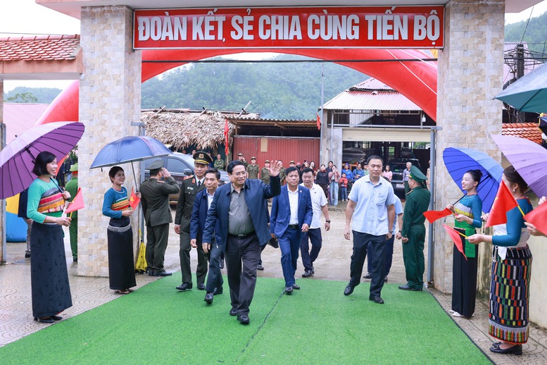 TỔNG THUẬT: Khởi công xây dựng các trường phổ thông nội trú tại các xã biên giới đất liền- Ảnh 1.