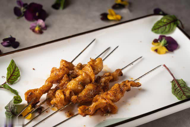 Ăn thịt gà, nhiều người mắc 8 sai lầm gây bệnh nặng- Ảnh 1. Ăn thịt gà, nhiều người mắc 8 sai lầm gây bệnh nặng- Ảnh 1.