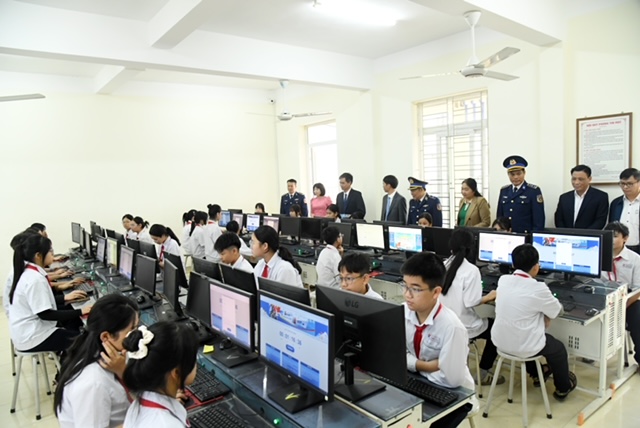 Phát động Cuộc thi “Em yêu biển, đảo quê hương” dành cho học sinh THCS trên địa bàn thành phố Hải Phòng- Ảnh 4. Phát động Cuộc thi “Em yêu biển, đảo quê hương” dành cho học sinh THCS trên địa bàn thành phố Hải Phòng- Ảnh 4.