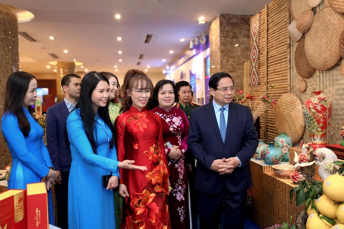 Tiến sĩ Nguyễn Thị Phương Thảo: Chị em chính là những “nữ chiến binh thầm lặng” của kinh tế tư nhân- Ảnh 8.