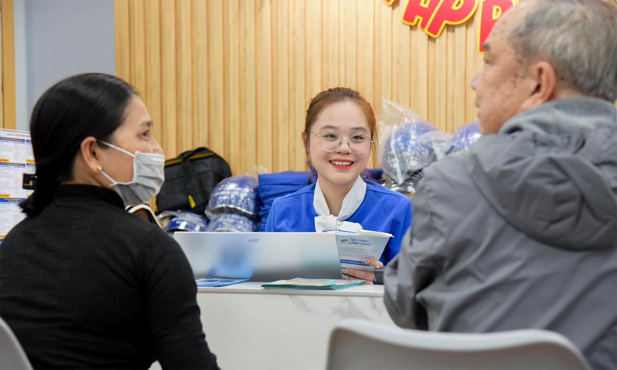 Tăng cường miễn dịch - l&aacute; chắn vững v&agrave;ng cho người bệnh mạn t&iacute;nh ph&ograve;ng c&uacute;m m&ugrave;a trong thời tiết cực đoan- Ảnh 3.