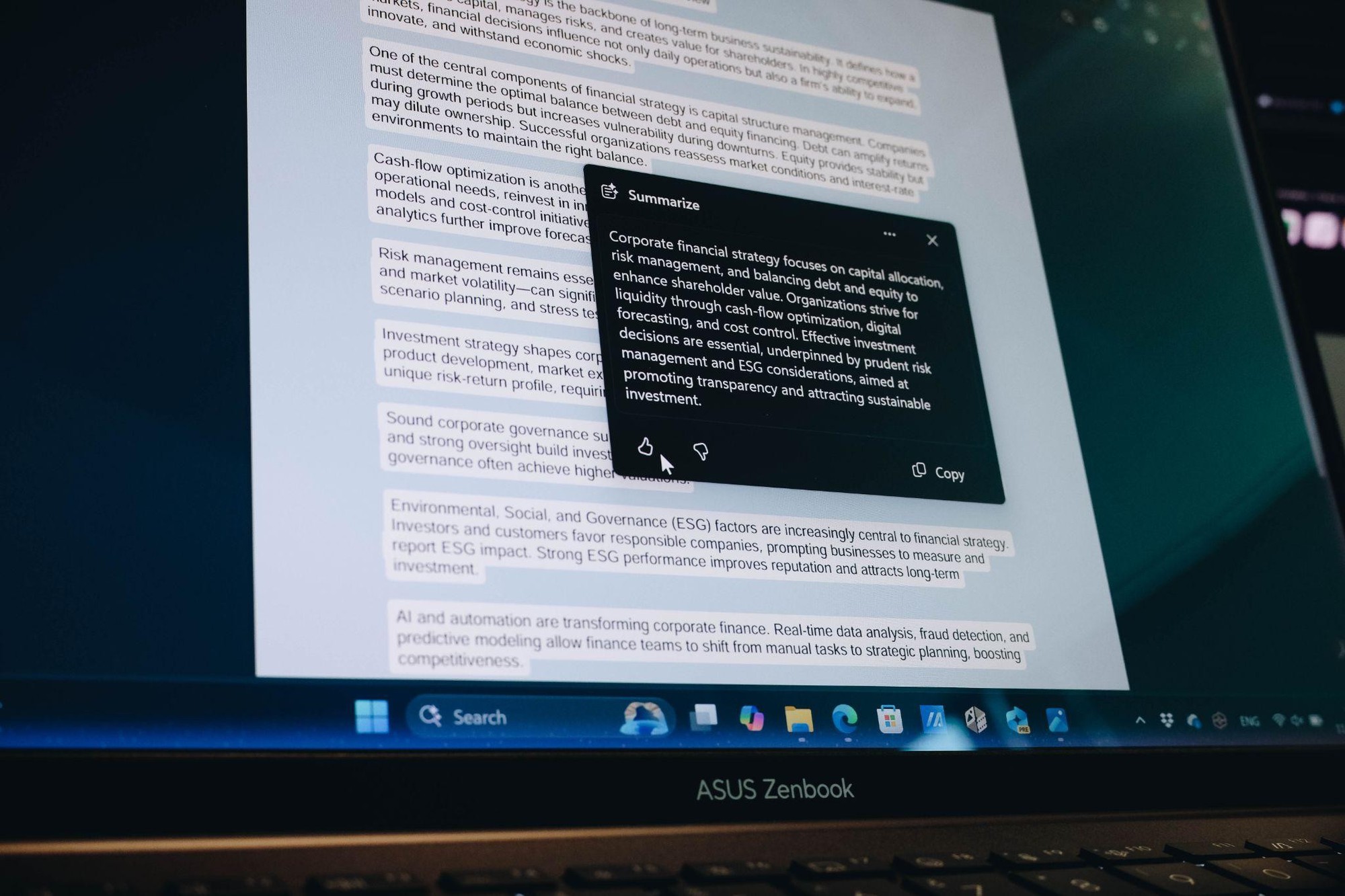 Laptop AI nổi l&ecirc;n như lựa chọn mới của doanh nghiệp trước y&ecirc;u cầu bảo mật- Ảnh 1.