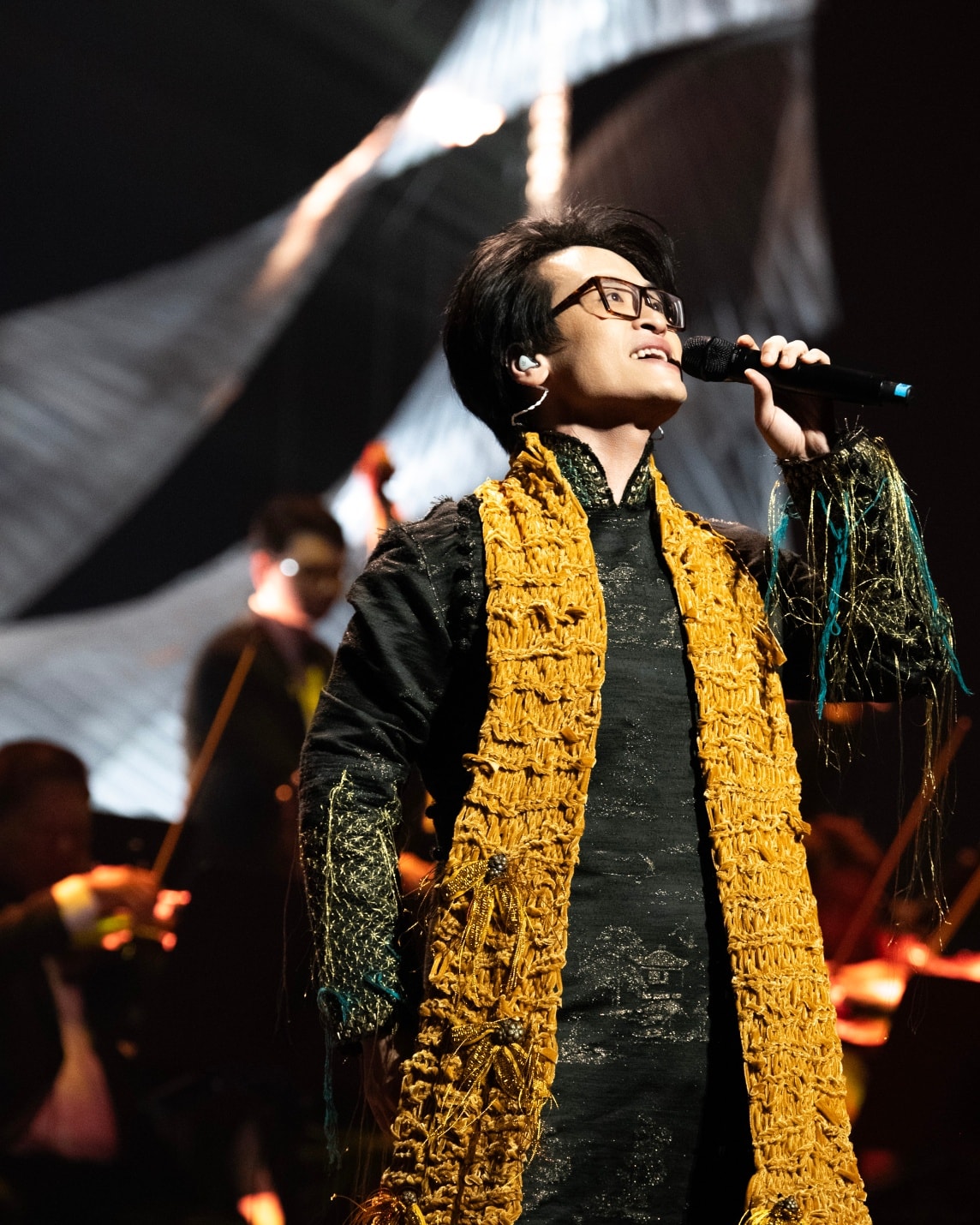 Hành trình Sketch A Rose của Hà Anh Tuấn: Để mỗi lần được cống hiến luôn là lần đáng giá nhất- Ảnh 6. Hành trình Sketch A Rose của Hà Anh Tuấn: Để mỗi lần được cống hiến luôn là lần đáng giá nhất- Ảnh 6.