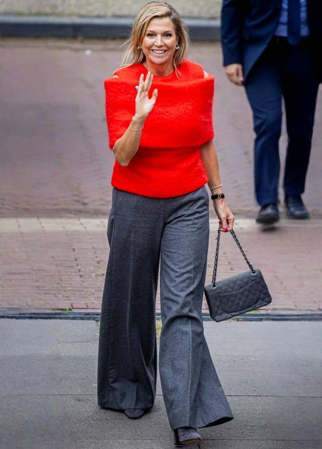 BXH thời trang Ho&agrave;ng gia: Kate Middleton tụt hạng, mẹ bỉm 3 con nh&agrave; Monaco v&agrave; Vương phi Charlene "thống trị" top đầu- Ảnh 3.