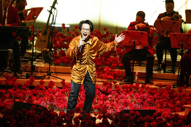 Hành trình Sketch A Rose của Hà Anh Tuấn: Để mỗi lần được cống hiến luôn là lần đáng giá nhất- Ảnh 2. Hành trình Sketch A Rose của Hà Anh Tuấn: Để mỗi lần được cống hiến luôn là lần đáng giá nhất- Ảnh 2.