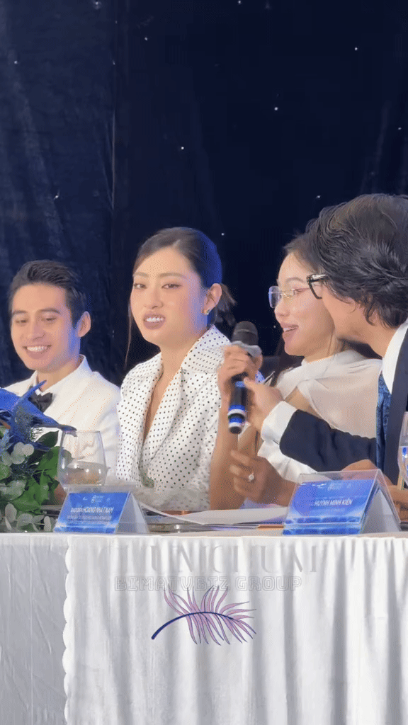 Kiếp nạn cam thường của Lương Thùy Linh- Ảnh 8. Kiếp nạn cam thường của Lương Thùy Linh- Ảnh 8.