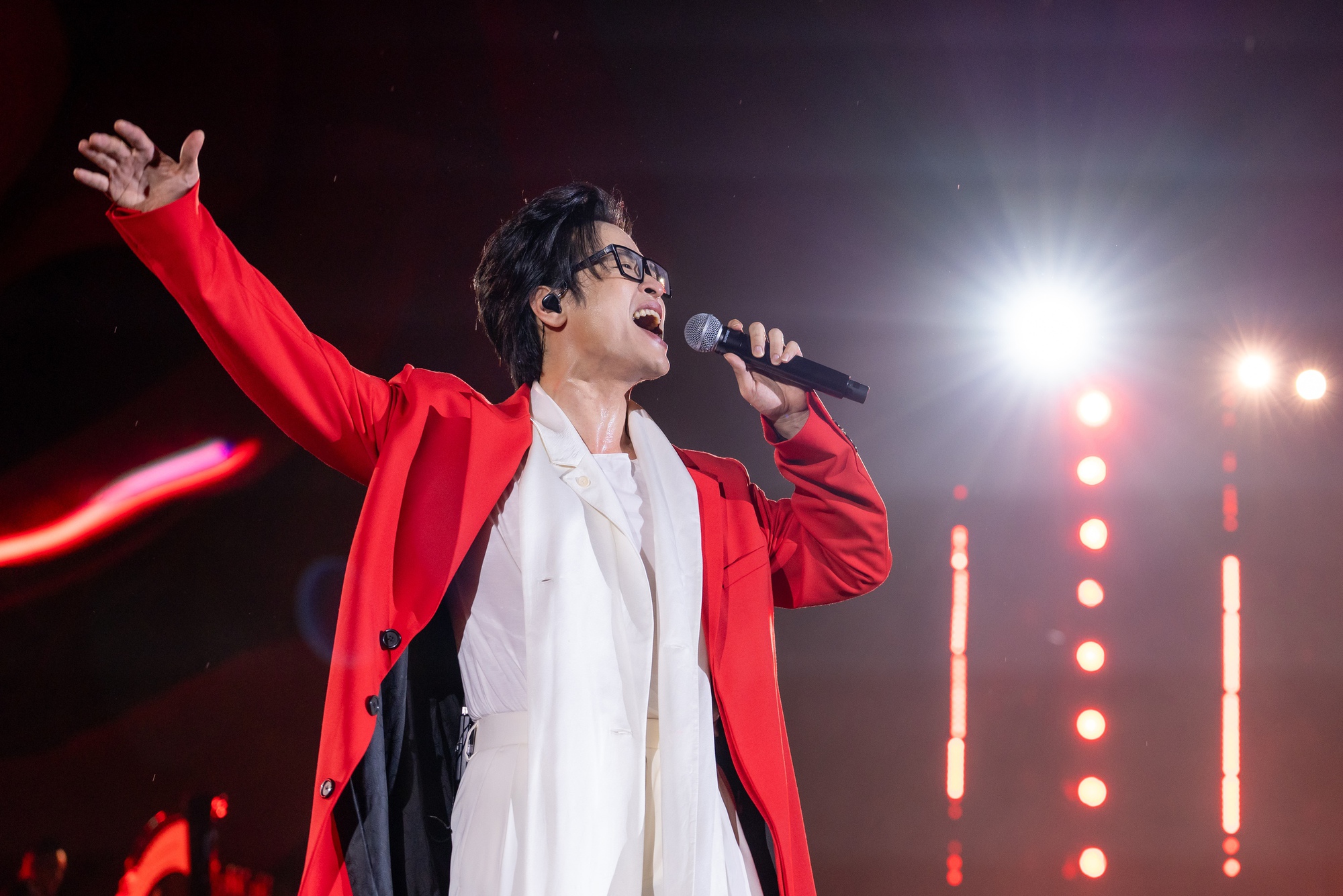 Hành trình Sketch A Rose của Hà Anh Tuấn: Để mỗi lần được cống hiến luôn là lần đáng giá nhất- Ảnh 1. Hành trình Sketch A Rose của Hà Anh Tuấn: Để mỗi lần được cống hiến luôn là lần đáng giá nhất- Ảnh 1.