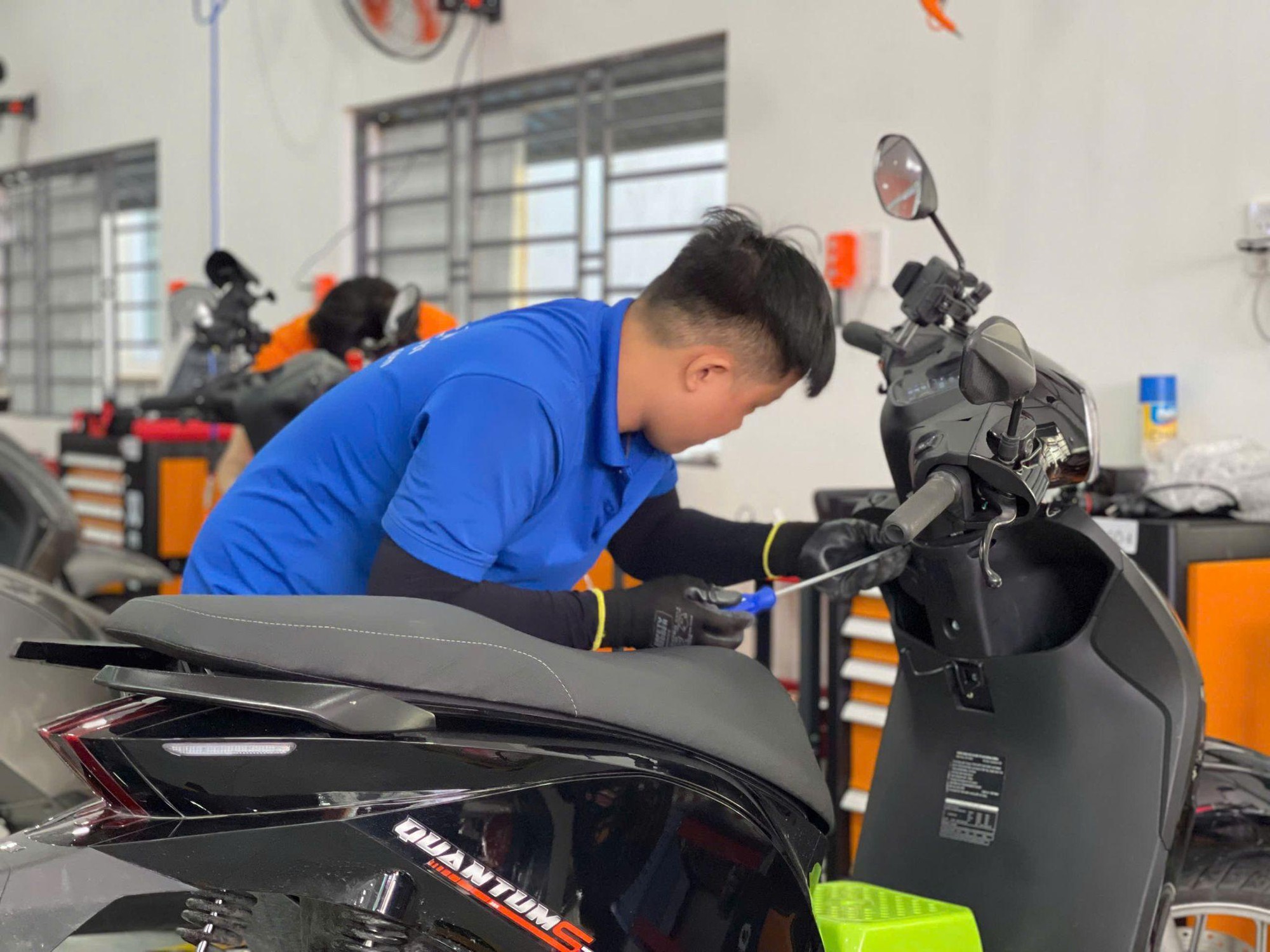 Bảo dưỡng không chờ đợi: Thêm lý do chuyển sang xe máy điện- Ảnh 2.