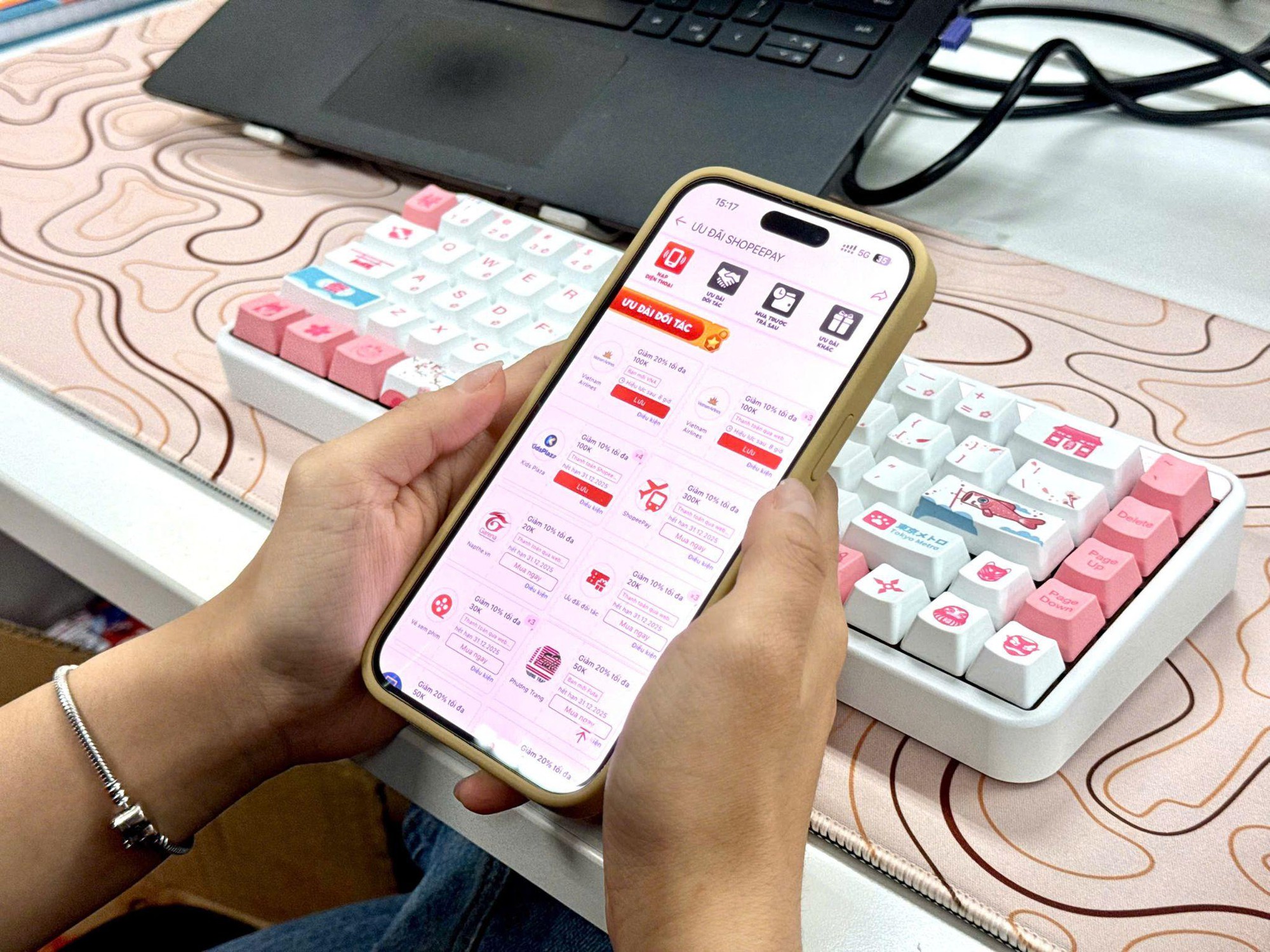 ShopeePay khởi động SI&Ecirc;U HỘI THANH TO&Aacute;N GIẢM 50% 12.12: Ưu đ&atilde;i phủ trọn mọi nhu cầu cuối năm- Ảnh 2.