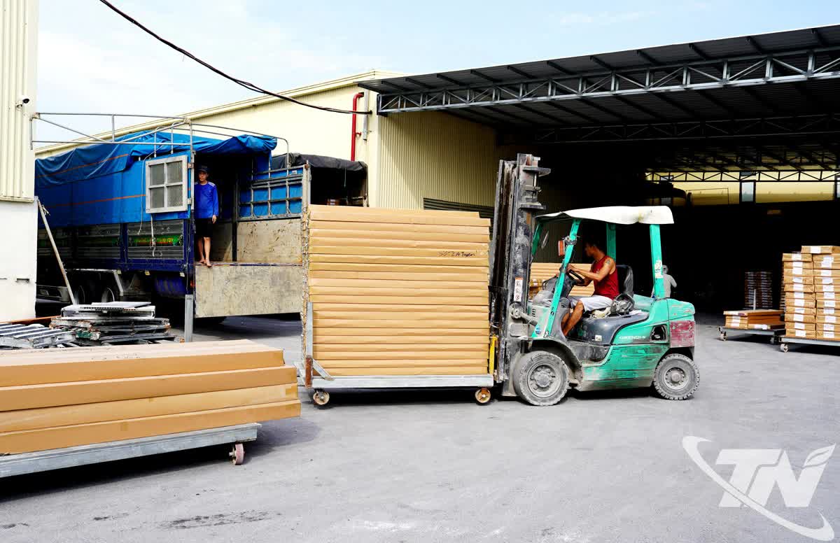 'Trụ đỡ' c&ocirc;ng nghiệp giữ nhịp tăng trưởng- Ảnh 5.