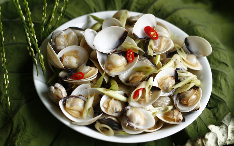 Mang loại hải sản n&agrave;y nấu canh, phụ nữ ăn v&agrave;o bớt thiếu m&aacute;u lại &ldquo;v&ugrave;i lấp&rdquo; nếp nhăn, v&agrave;o m&ugrave;a đ&ocirc;ng c&ograve;n l&agrave;m ấm nội tạng- Ảnh 3.