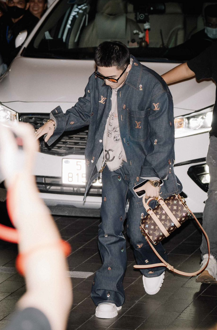 Louis Vuitton đã có một năm “bội thu” chưa từng có cùng showbiz Việt- Ảnh 2. Louis Vuitton đã có một năm “bội thu” chưa từng có cùng showbiz Việt- Ảnh 2.