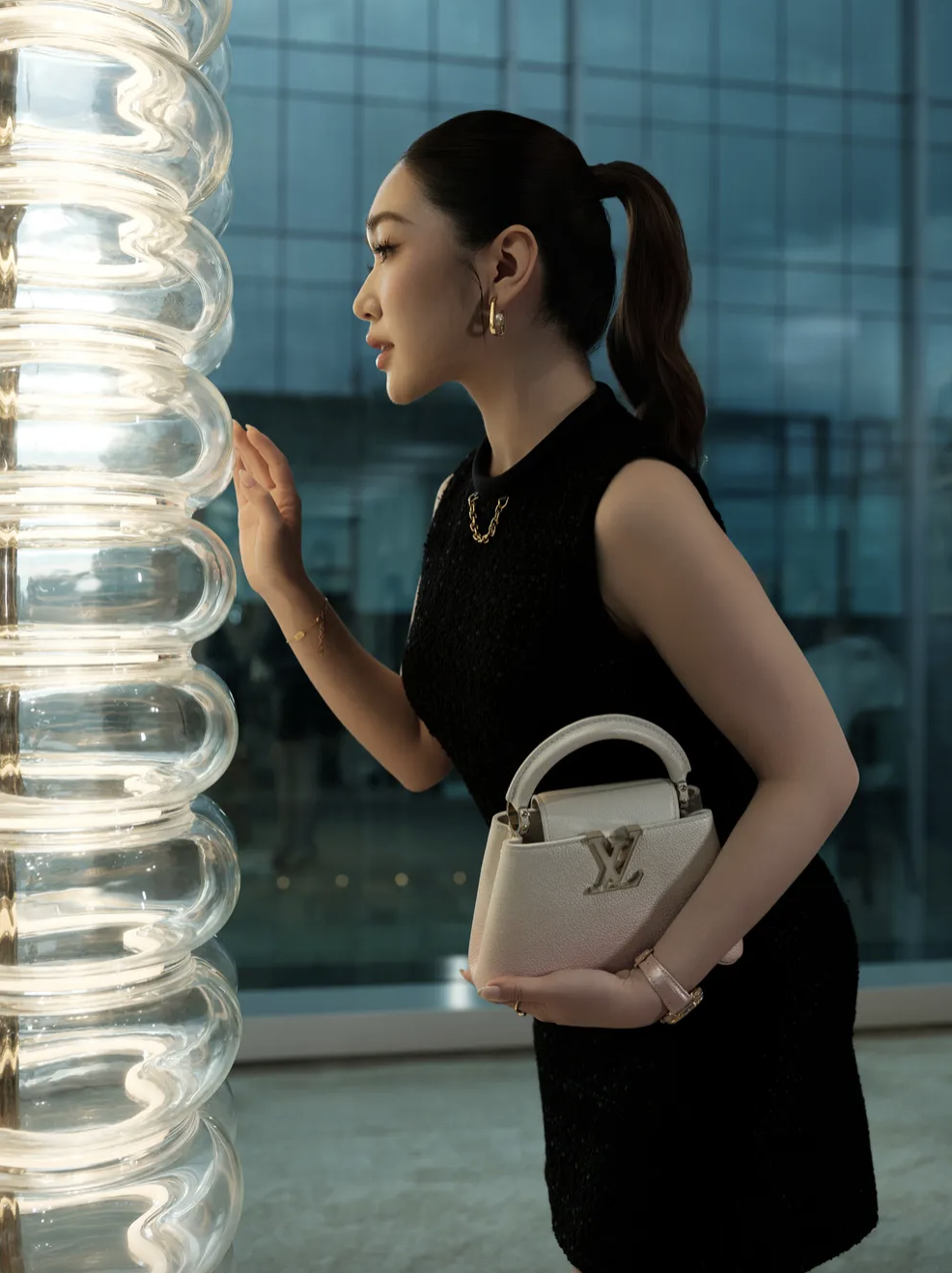 Louis Vuitton đã có một năm “bội thu” chưa từng có cùng showbiz Việt- Ảnh 14. Louis Vuitton đã có một năm “bội thu” chưa từng có cùng showbiz Việt- Ảnh 14.