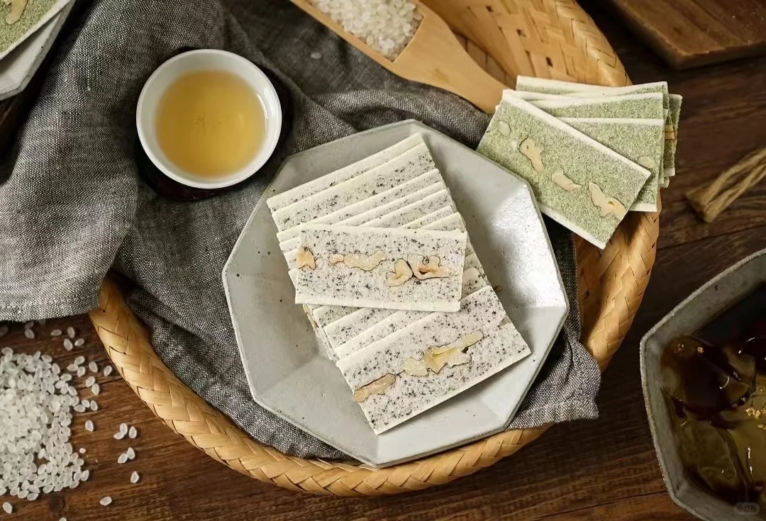 Kỳ lạ món bánh phải "ủ bột" suốt 6 tháng mới được làm, mỏng như giấy, trắng như tuyết khiến vua Càn Long mê mẩn quên cả làm thơ- Ảnh 5. Kỳ lạ món bánh phải "ủ bột" suốt 6 tháng mới được làm, mỏng như giấy, trắng như tuyết khiến vua Càn Long mê mẩn quên cả làm thơ- Ảnh 5.