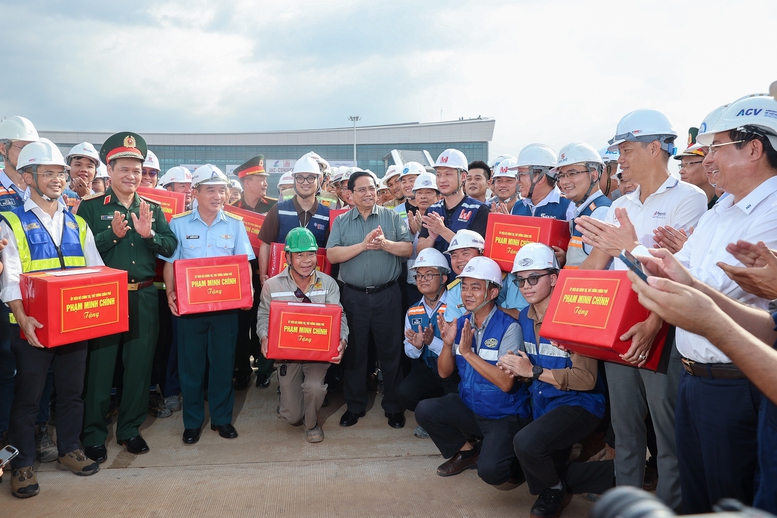 Thủ tướng: S&acirc;n bay Long Th&agrave;nh sẽ đ&oacute;n chuyến bay ch&iacute;nh thức đầu ti&ecirc;n v&agrave;o 19/12- Ảnh 3.